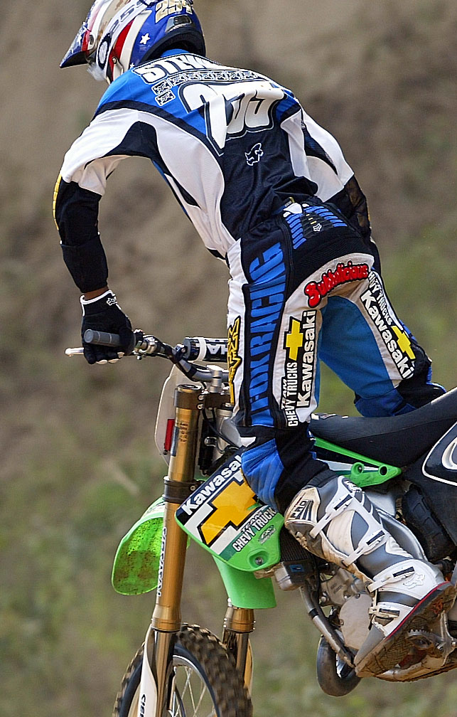 082103stewart.jpg